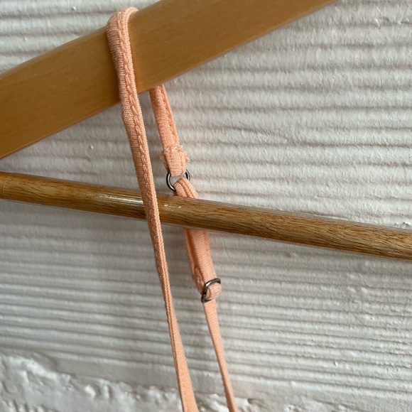 American Eagle Lace Detail Cami - Picture 5 of 6